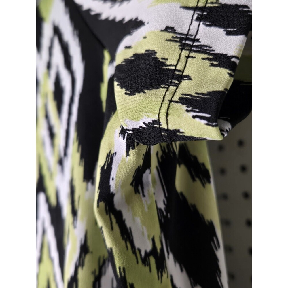 Alfred Dunner Green and Black Blouse with Triangles XL - Picture 2 of 5